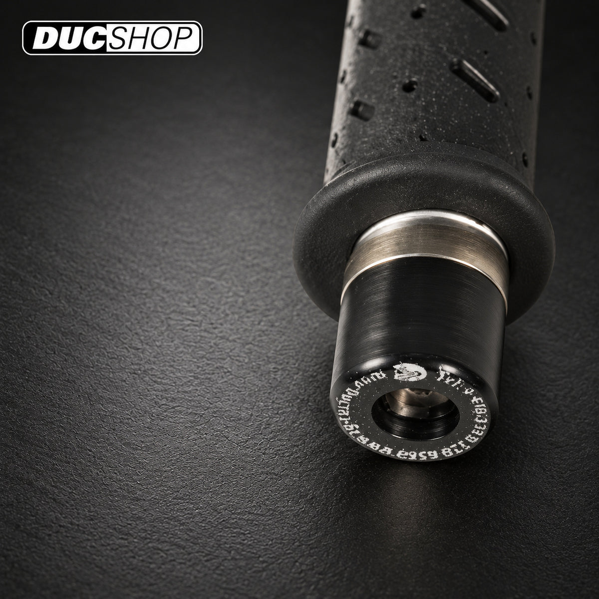 R&G Racing Bar End Sliders for Triumph Daytona 955 '00-'12, Speed Triple All Models | Bar End Protection | ducshop.com
