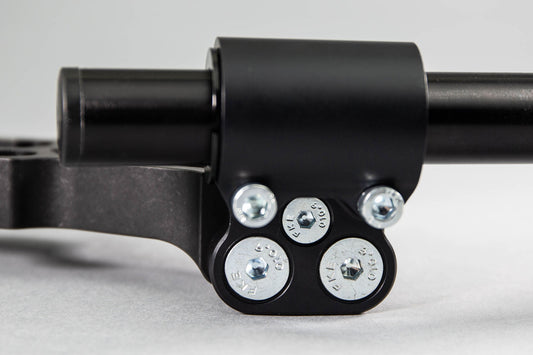 WOODCRAFT ADJUSTABLE RISER CLIPON ADAPTER PLATE W/ XL BLACK BARS DUCATI MONSTER 696/796/1100 75MM FRONT ADJUSTABLE RISE. SKU: 12-36660