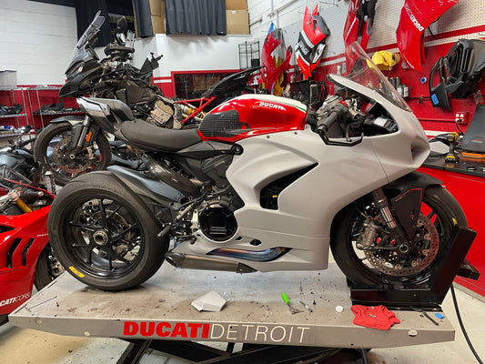WOODCRAFT DUCATI V2 SUPERSPORT KIT W/OEM STYLE EXHAUST. SKU: 71-0649SS