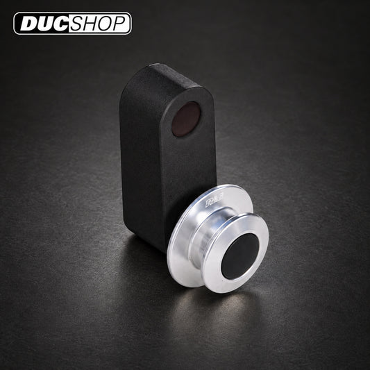 R&G Racing Offset Cotton Reels for Husqvarna Vitpilen / Svartpilen 401 '17-'22 | Swingarm Spools | ducshop.com