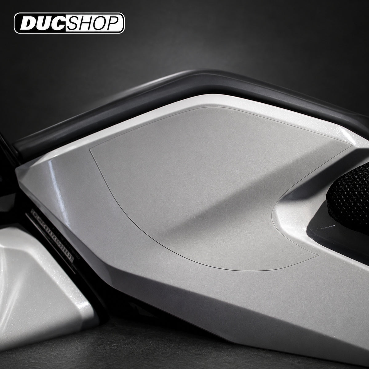 R&G Racing Second Skin Tank Protection (2-piece) for the Triumph Daytona 675 '13-'19 / Street Triple RX '13-'16 / Street Triple RS/R/765 S/765 RS '13-'22 | Radiator & Oil Cooler Guards | ducshop.com